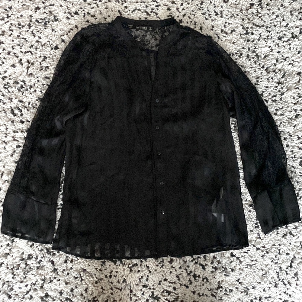 Zara blouse, size S, semi sheer, very good condition